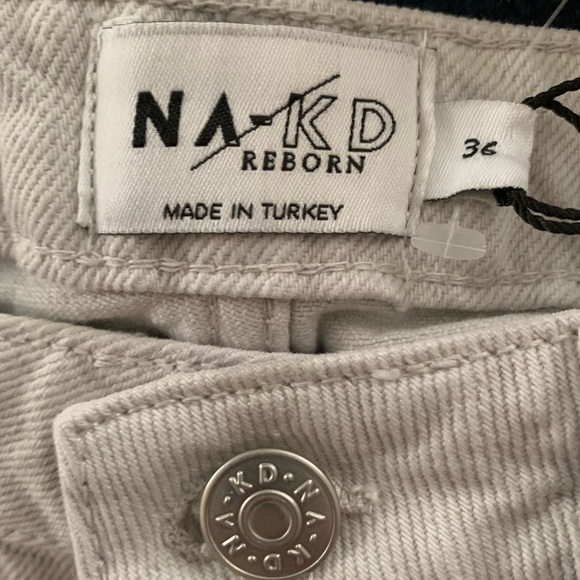 New with tags. Na-kd raw hem jeans - Picture 12 of 12